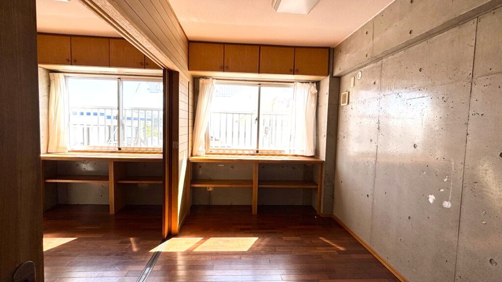 石垣市新川地区の中古戸建の室内の様子です　2F子供部屋です